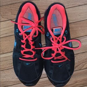 Nike REAX RUN 8 size 8.5 in Women’s